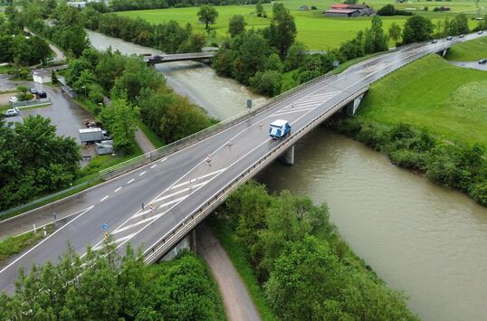 B19 Bei Sonthofen: Sigishofer Brücke Wird Erst 2024 Saniert - Allgäuer ...